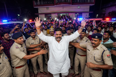 राजनीति में बड़ा धमाका: पप्पू यादव का आधी रात का नाटकीय टकराव – क्या नीतीश कुमार से बदले के आरोपों के बीच वह 35 साल पुराने मामले में गिरफ्तारी से बच गए?