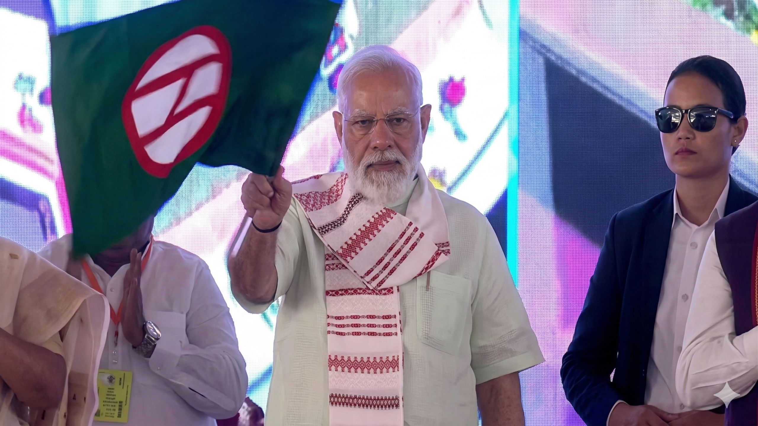 प्रधानमंत्री नरेंद्र मोदी दिल्ली मेट्रो के नए पिंक लाइन और मैजेंटा लाइन कॉरिडोर का उद्घाटन करते हुए, 8 मार्च 2026